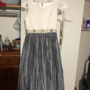 Little Girls Holiday Dress 💕